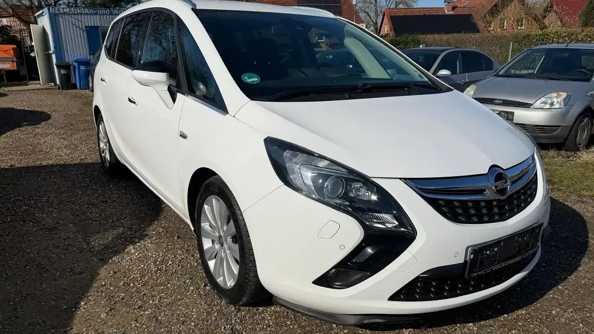 Gebraucht Opel Zafira Tourer Innovation 131 PS (96 kW) 2013 Weiß Van / Kleinbus
