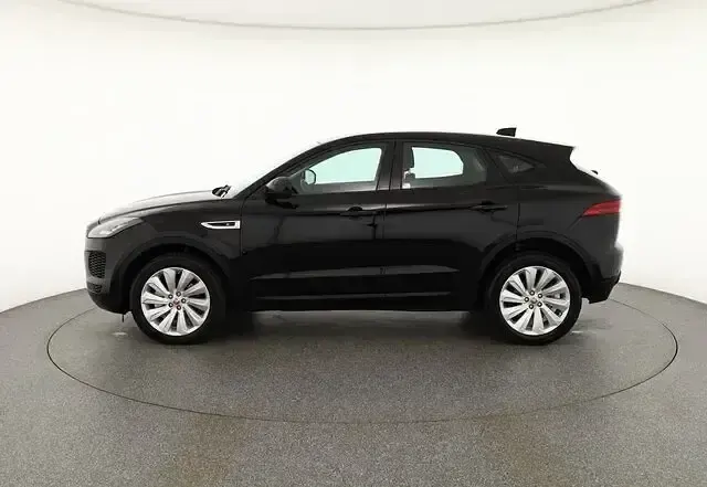 Używany Jaguar E-Pace S 179 KM (131 kW) 2019 Czarny SUV