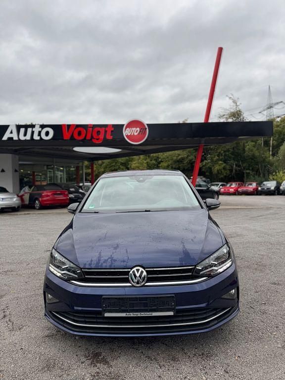 Blau Gebraucht 2019 VW Golf Sportsvan Van / Kleinbus | 14.490 € (Fairer Preis) - Bild 1/4