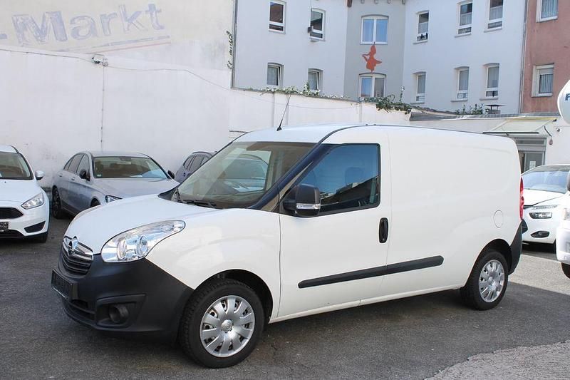 Gebraucht Opel Combo 95 PS (69 kW) 2018 Weiß Van / Kleinbus