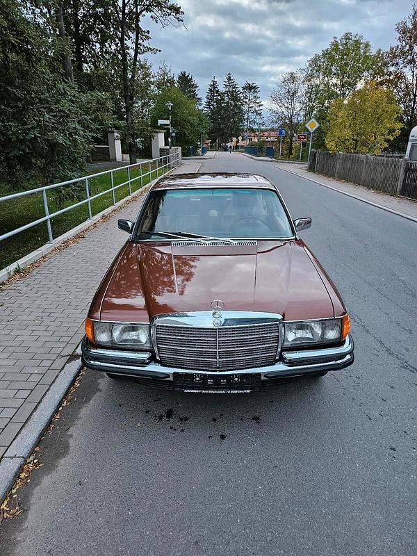 Usata Mercedes E280 1978 Marrone Berlina