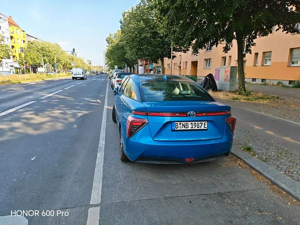 Gebraucht Toyota Mirai Luxury 182 PS (133 kW) 2022 Blau Limousine
