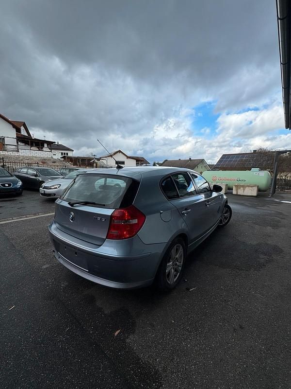 Gebraucht BMW 118 143 PS (105 kW) 2010 Blau Kleinwagen