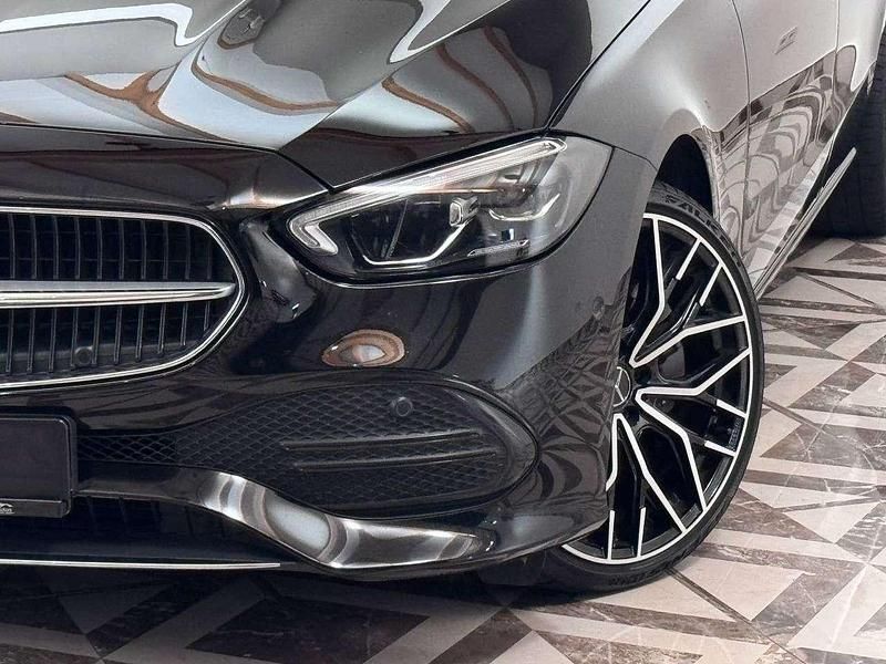 Gebraucht Mercedes C200 163 PS (119 kW) 2022 Ung. schwarz  unilack Kombi