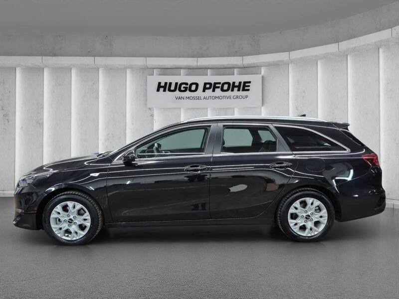 Gebraucht Kia Ceed Vision 136 PS (100 kW) 2024 1k black pearl m Kleinwagen