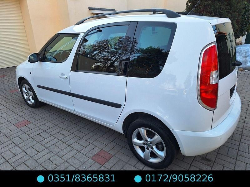 Gebraucht Skoda Roomster 105 PS (77 kW) 2010 Weiß Van / Kleinbus
