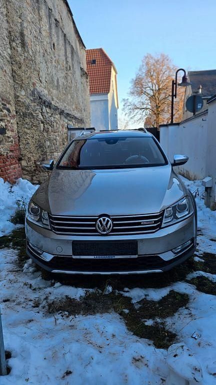 Grau Gebraucht 2014 VW Passat Alltrack Kombi | 11.100 € (Fairer Preis) - Bild 1/4