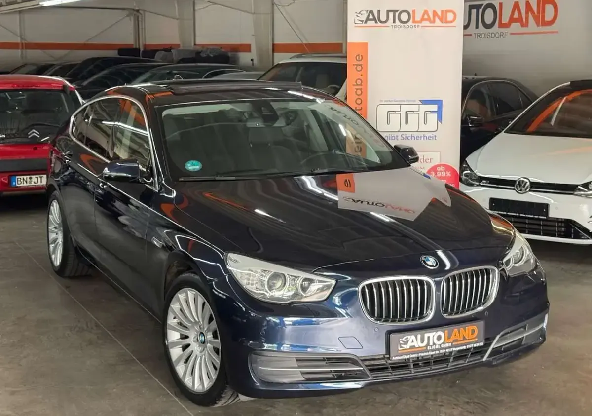 Gebraucht BMW 530 258 PS (189 kW) 2015 Imperialblau Limousine