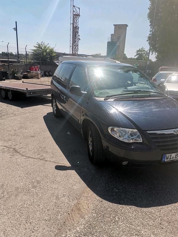 Blau Gebraucht 2006 Chrysler Voyager Van / Kleinbus | 2.200 € - Bild 1/4