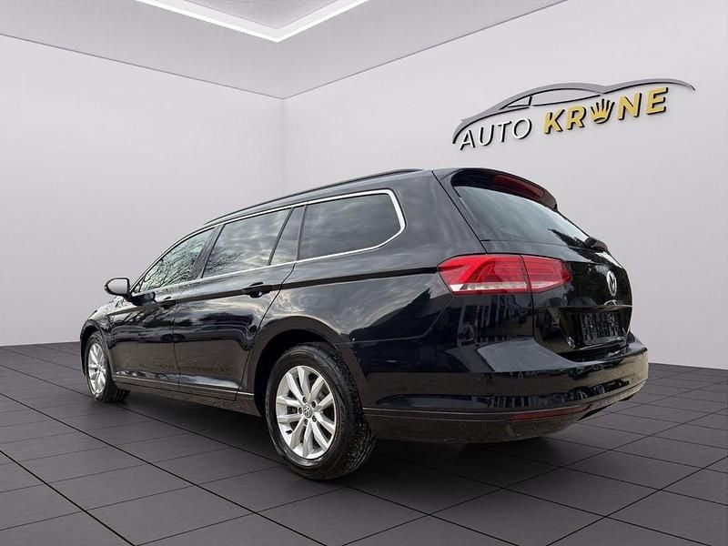 Gebraucht VW Passat 150 PS (110 kW) 2018 Schwarz Kombi