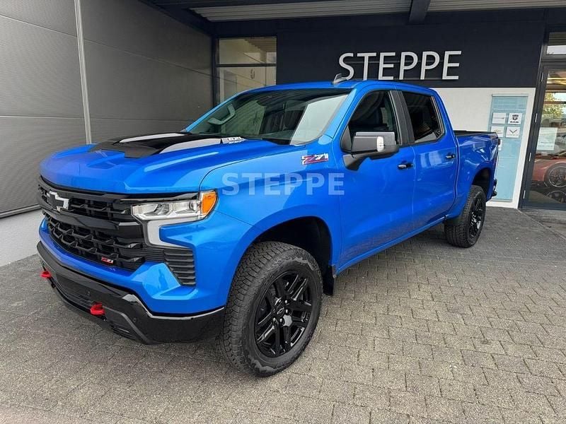 Blau Neu 2025 Chevrolet Silverado LT Cabrio | 71.990 € - Bild 1/4