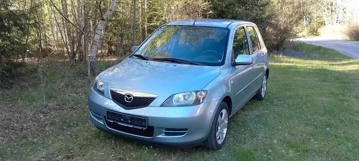 Usata Mazda 2 80 CV (58 kW) 2004 Blu Utilitaria