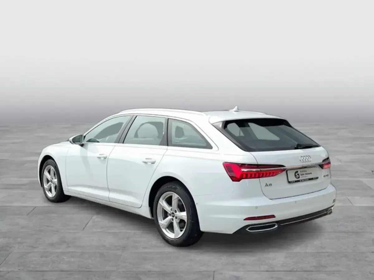 Gebraucht Audi A6 Sport 204 PS (150 kW) 2023 Weiß Kombi