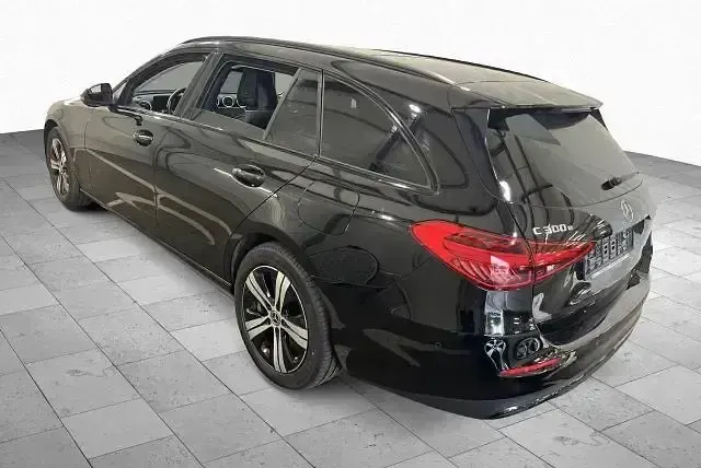 Gebraucht Mercedes C300e Night 313 PS (230 kW) 2023 Schwarz Limousine