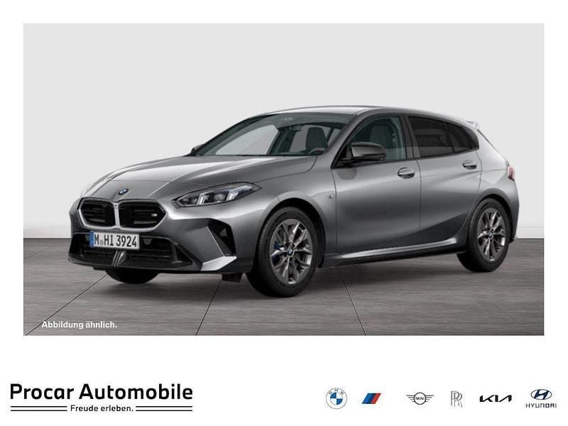 Skyscraper grau Gebraucht 2025 BMW M135 Efficient Dynamics Kleinwagen | 41.490 € (Guter Preis) - Bild 1/4