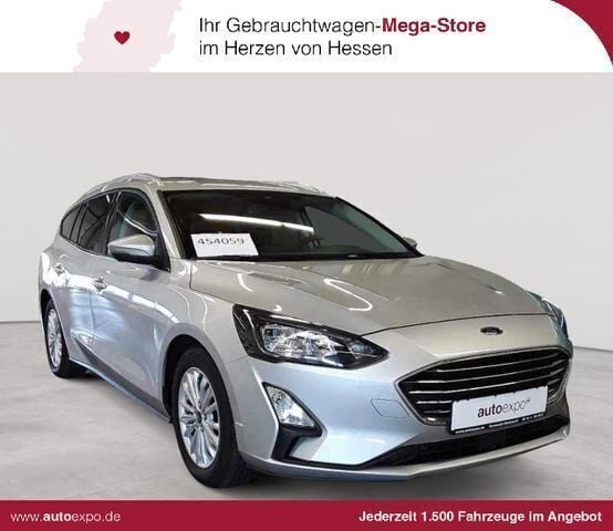 Polarsilber metallic Gebraucht 2020 Ford Focus Titanium Kombi | 10.990 € (Guter Preis) - Bild 1/2