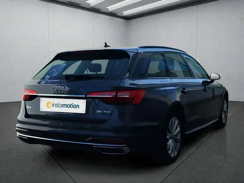 Używany Audi A4 190 KM (139 kW) 2023 Szary Kombi