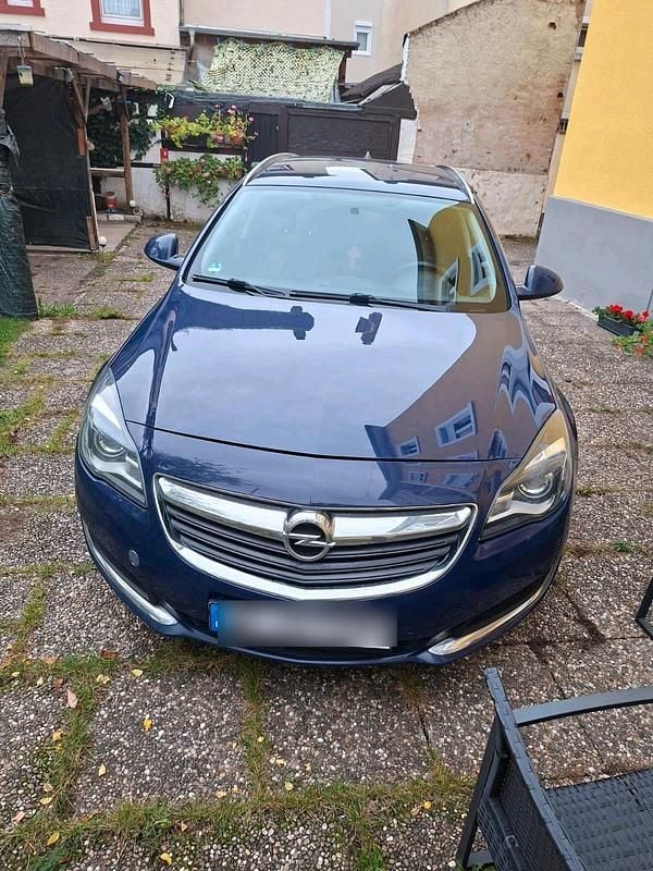 Blau Gebraucht 2025 Opel Insignia Kombi | 7.000 € (Fairer Preis) - Bild 1/4