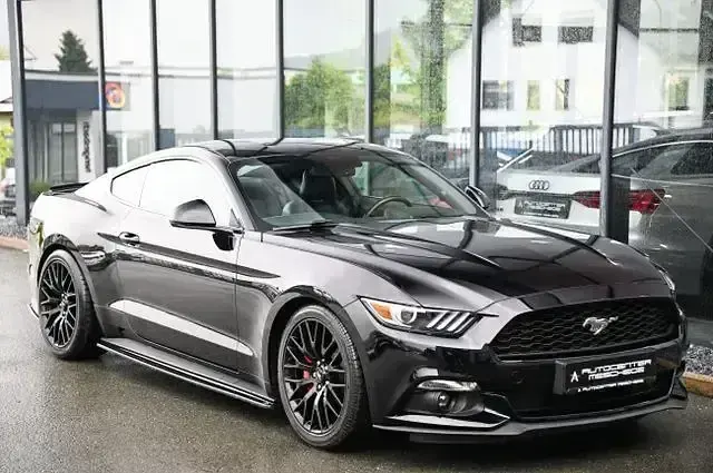 Gebraucht Ford Mustang Premium 317 PS (233 kW) 2017 Schwarz Coupé