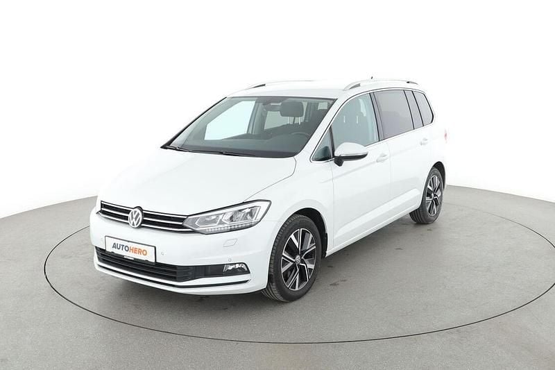 Weiß Gebraucht 2019 VW Touran Highline Van / Kleinbus | 24.430 € (Fairer Preis) - Bild 1/3