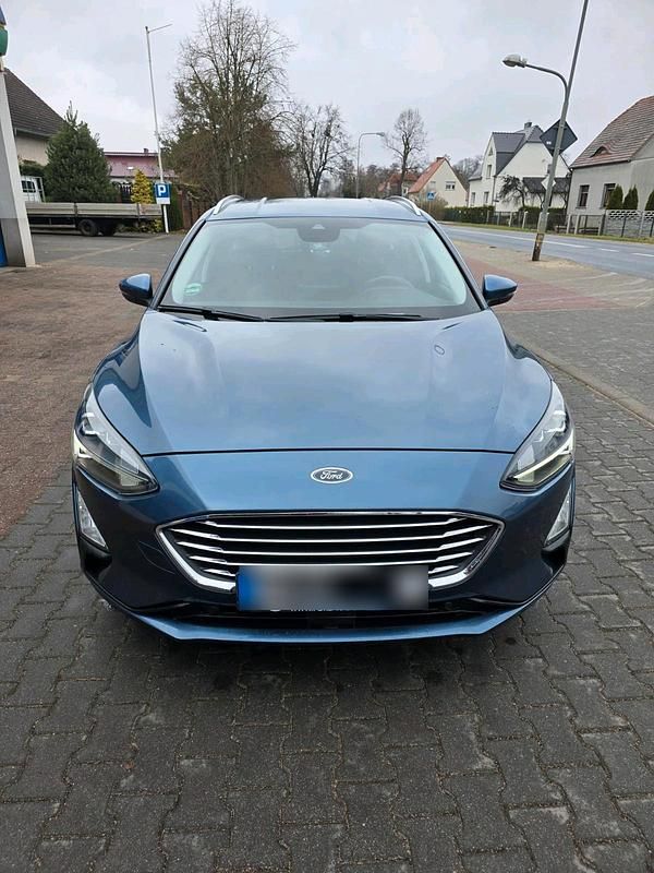 Gebraucht Ford Focus Titanium 150 PS (110 kW) 2020 Blau Kombi