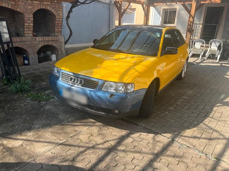 Gebraucht Audi A3 131 PS (96 kW) 2002 Gelb Kleinwagen