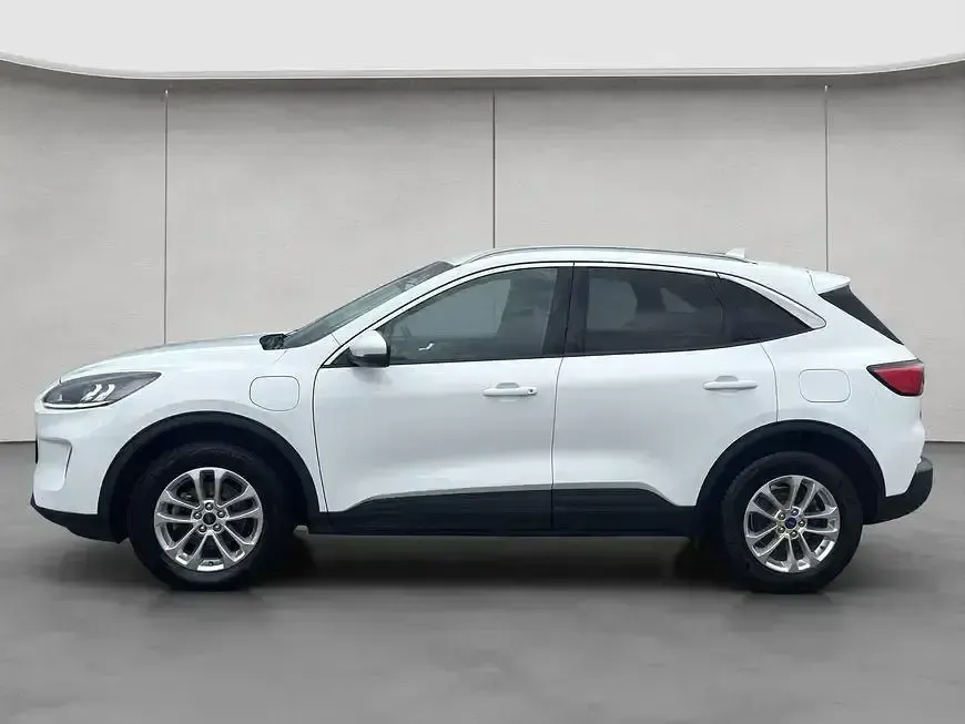 Occasion Ford Kuga Titanium 224 ch (164 kW) 2022 Blanc SUV