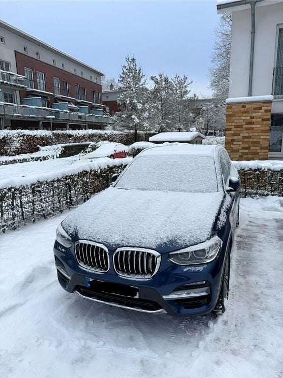 Blau Gebraucht 2020 BMW X3 Luxury Line SUV | 31.000 € (Fairer Preis) - Bild 1/3