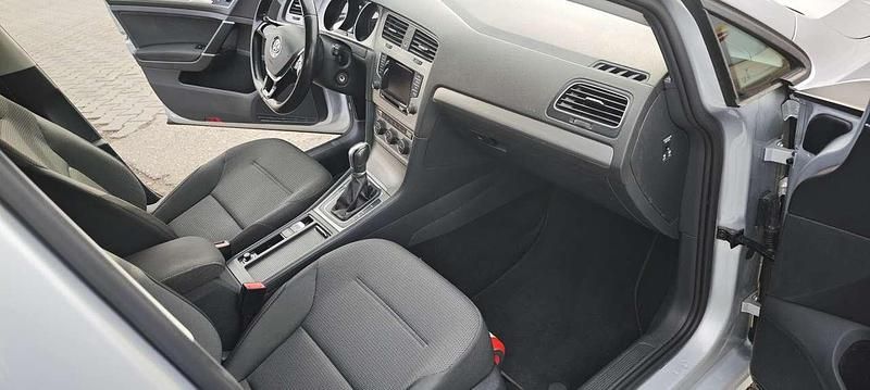 Gebraucht VW Golf VII Comfortline 110 PS (80 kW) 2015 Grau Kombi