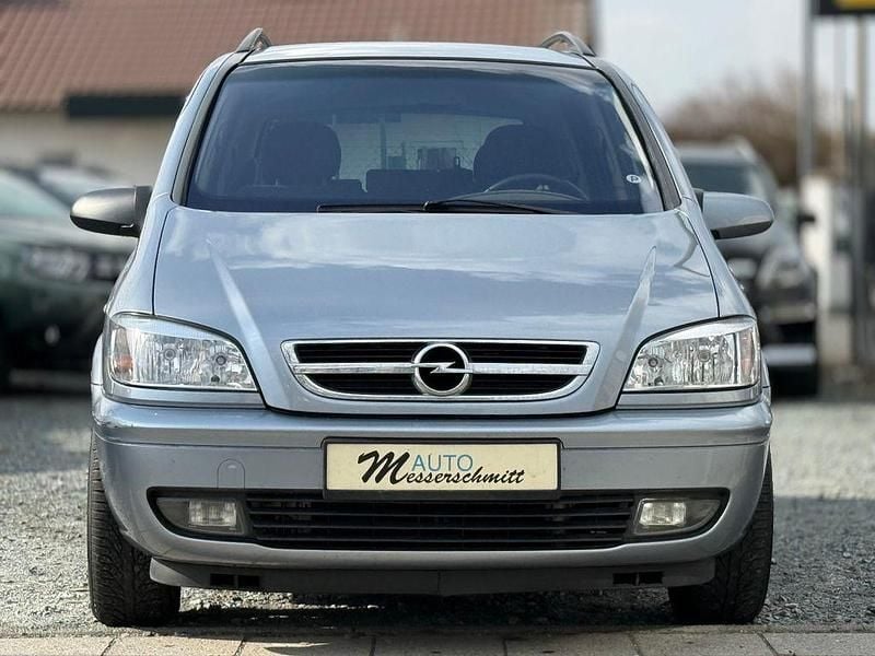 Gebraucht Opel Zafira Executive 125 PS (91 kW) 2004 Silber Van / Kleinbus