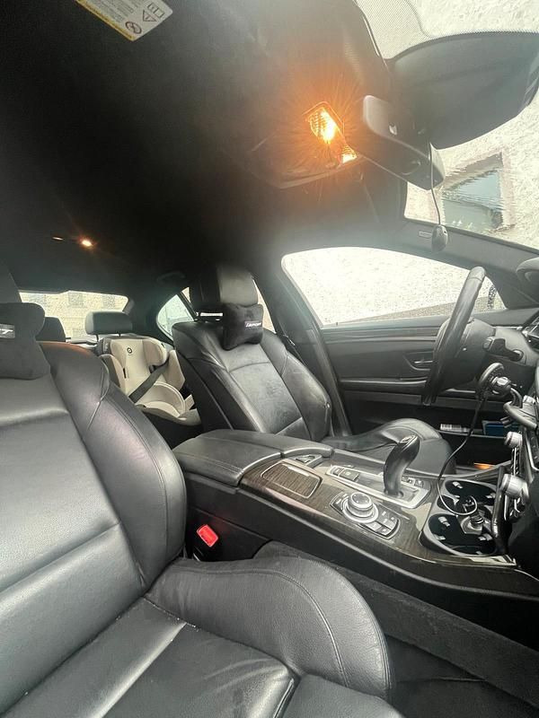 Gebraucht BMW 525 270 PS (198 kW) 2010 Schwarz Limousine