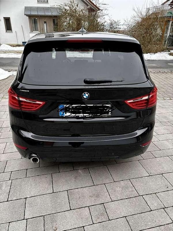Gebraucht BMW 216 116 PS (85 kW) 2018 Schwarz Van / Kleinbus
