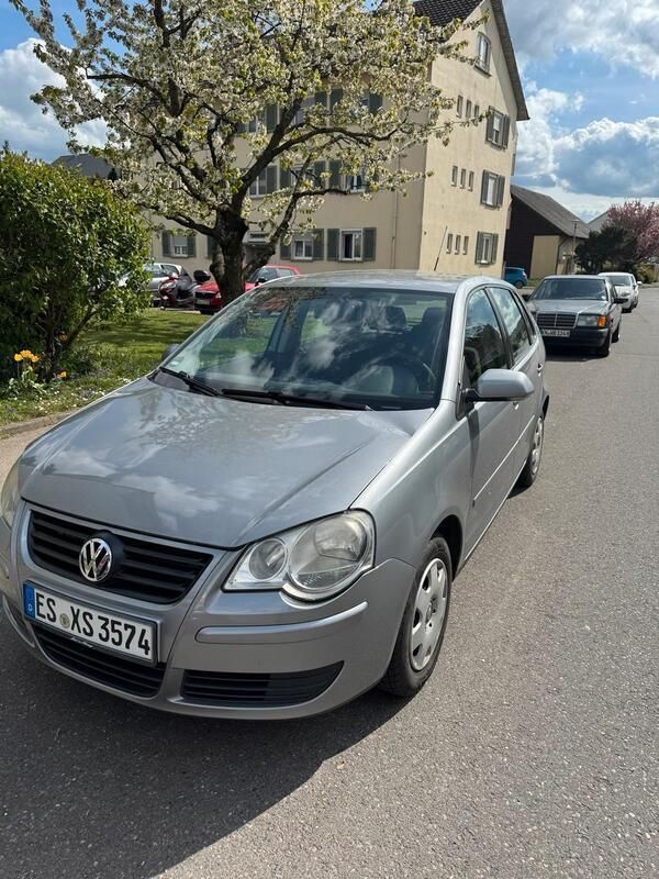 Silber Gebraucht 2006 VW Polo Kleinwagen | 3.500 € (Teuer) - Bild 1/4