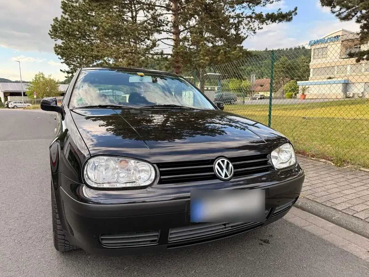 Gebraucht VW Golf IV Edition 105 PS (77 kW) 2001 Schwarz Coupé