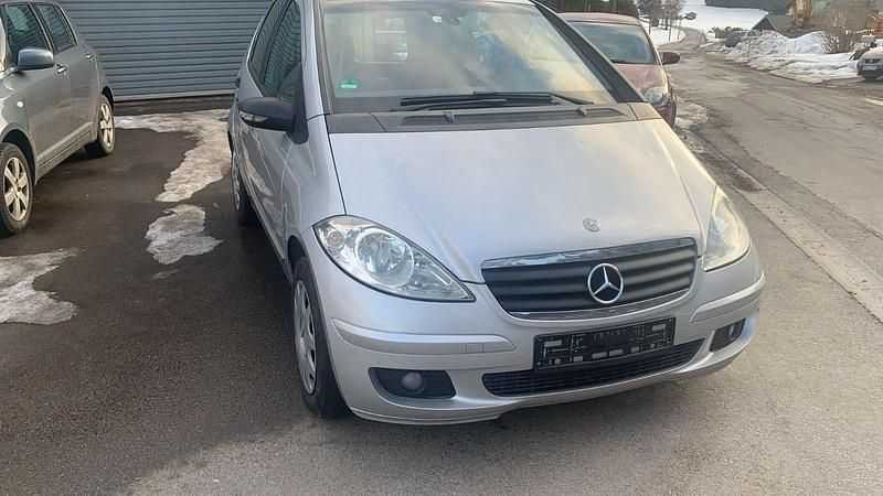 Gebraucht Mercedes A160 82 PS (60 kW) 2005 Silber Kleinwagen