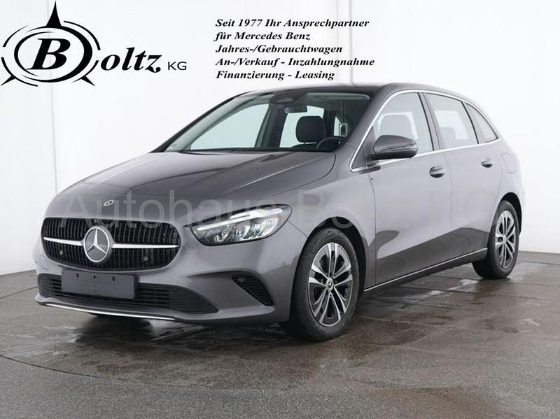 Gebraucht Mercedes B200 Progressive 163 PS (119 kW) 2024 Grau Van / Kleinbus