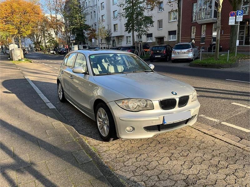 Gebraucht BMW 120 150 PS (110 kW) 2006 Grau Kleinwagen