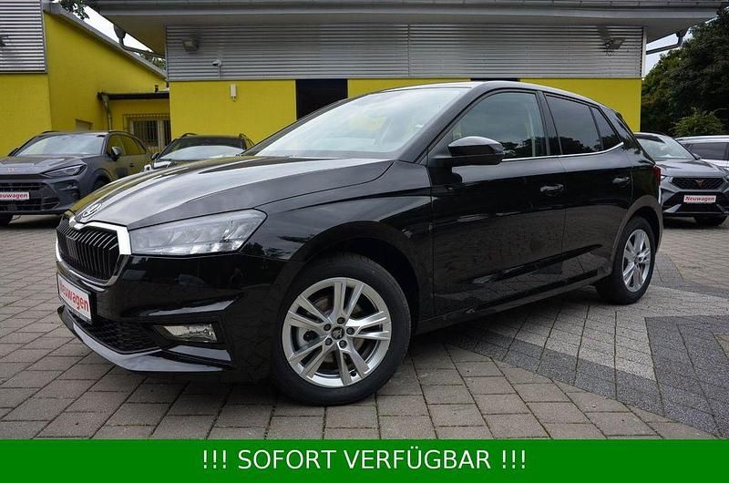 Black magic perleffect Neu 2025 Skoda Fabia Limousine | 23.480 € (Fairer Preis) - Bild 1/4