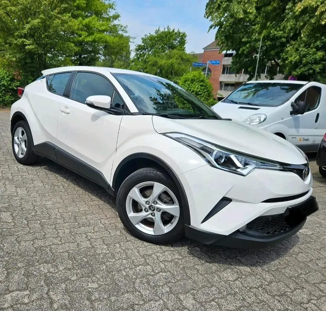 Gebraucht Toyota C-HR 116 PS (85 kW) 2019 Weiß SUV