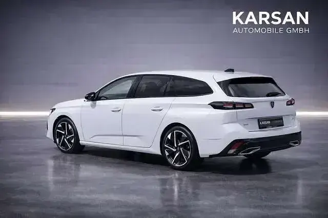 Gebraucht Peugeot 308 Allure 131 PS (96 kW) 2024 Weiß Limousine