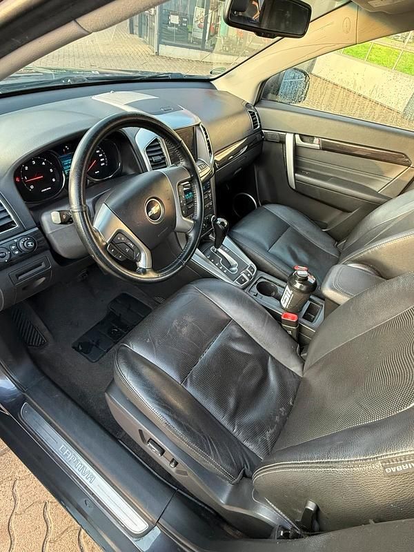 Gebraucht Chevrolet Captiva 184 PS (135 kW) 2014 Grau SUV
