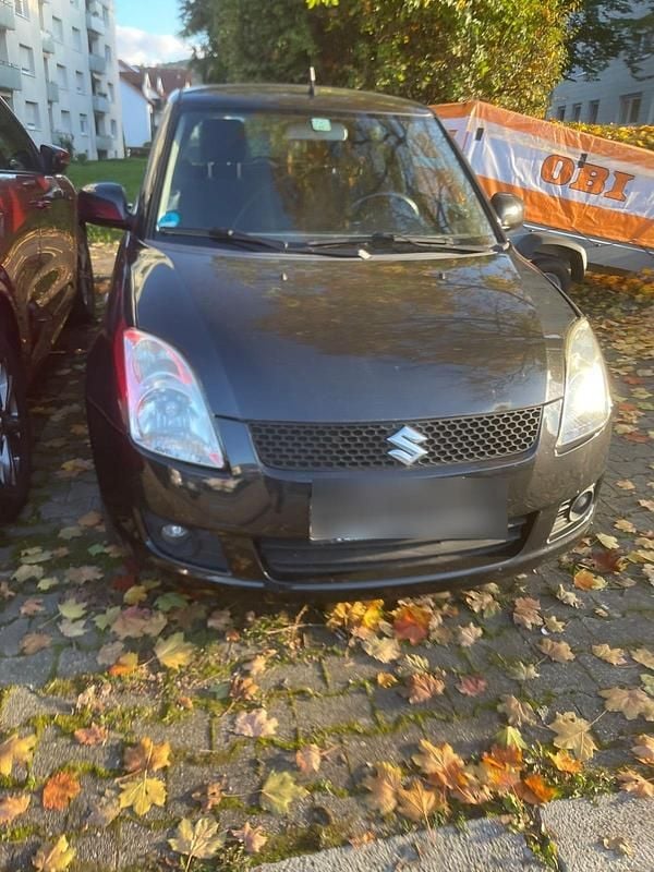 Schwarz Gebraucht 2010 Suzuki Swift Kleinwagen | 1.350 € (Superpreis) - Bild 1/4
