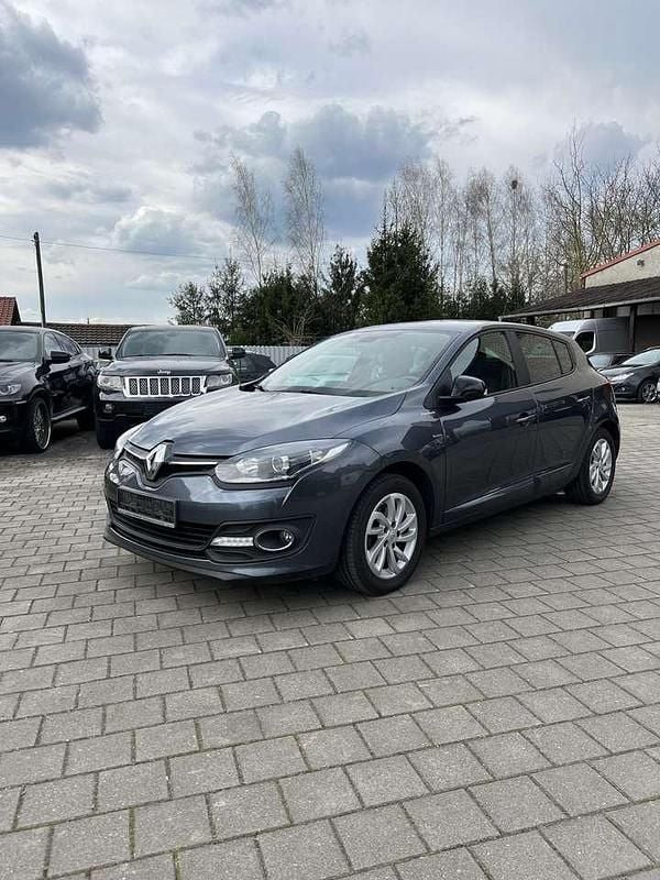 Titangrau Gebraucht 2015 Renault Mégane III LIMITED Kleinwagen | 5.800 € (Fairer Preis) - Bild 1/4