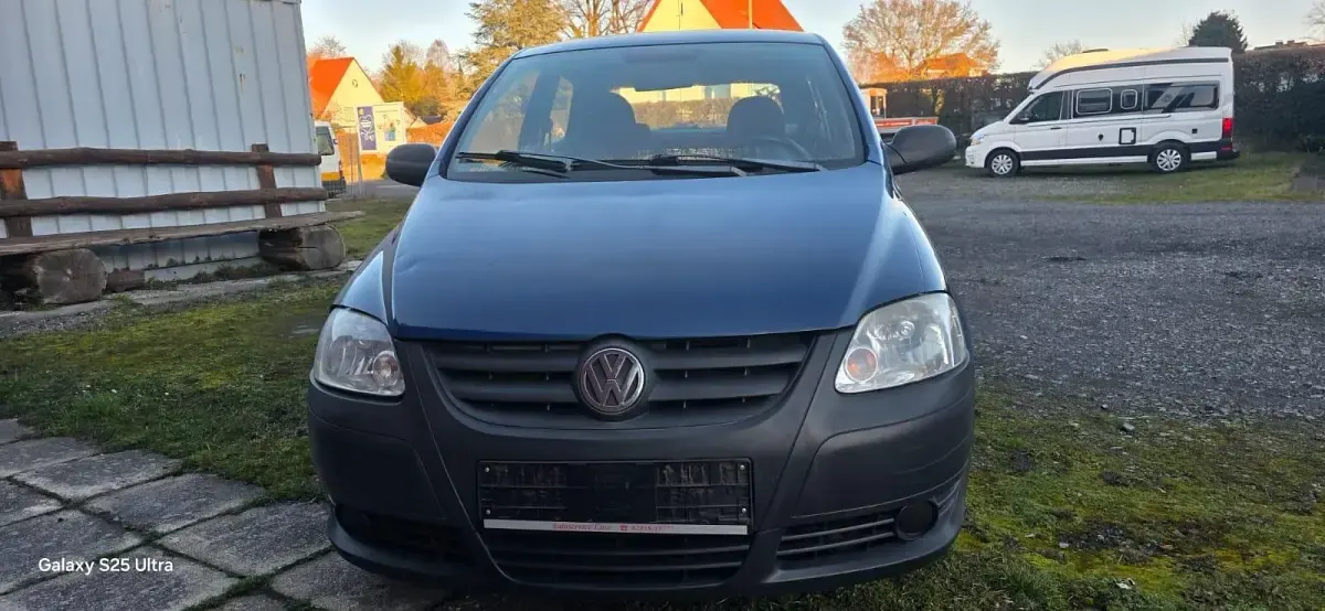Second-hand VW Fox 58 CP (42 kW) 2006 Albastru Hatchback