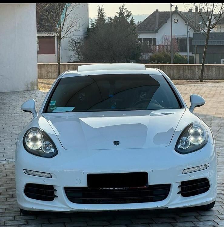 Gebraucht Porsche Panamera 300 PS (220 kW) 2014 Weiß Kleinwagen
