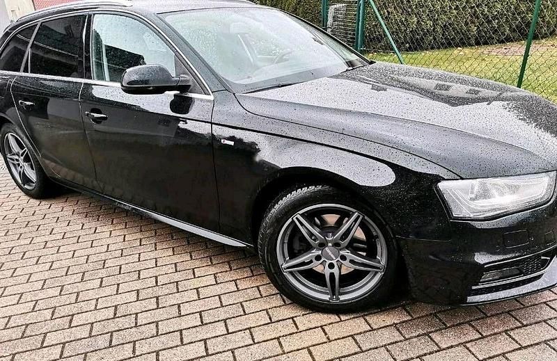 Gebraucht Audi A4 S-Line 150 PS (110 kW) 2015 Schwarz Kombi