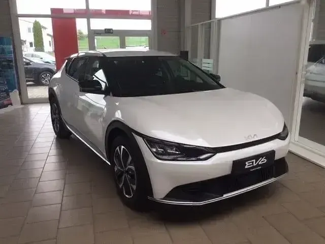 Gebraucht Kia EV6 125 kW (170 PS) 2023 Weiss SUV