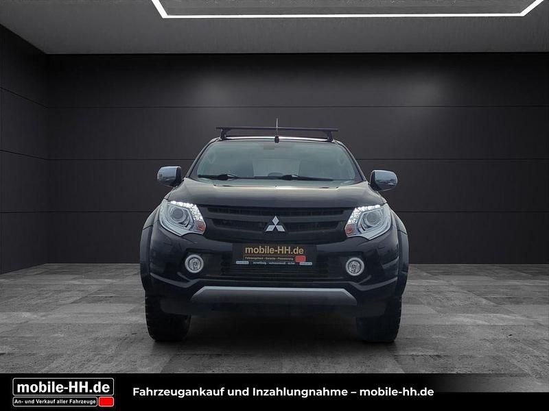 Gebraucht Mitsubishi L200 Top 181 PS (133 kW) 2017 Schwarz Pickup