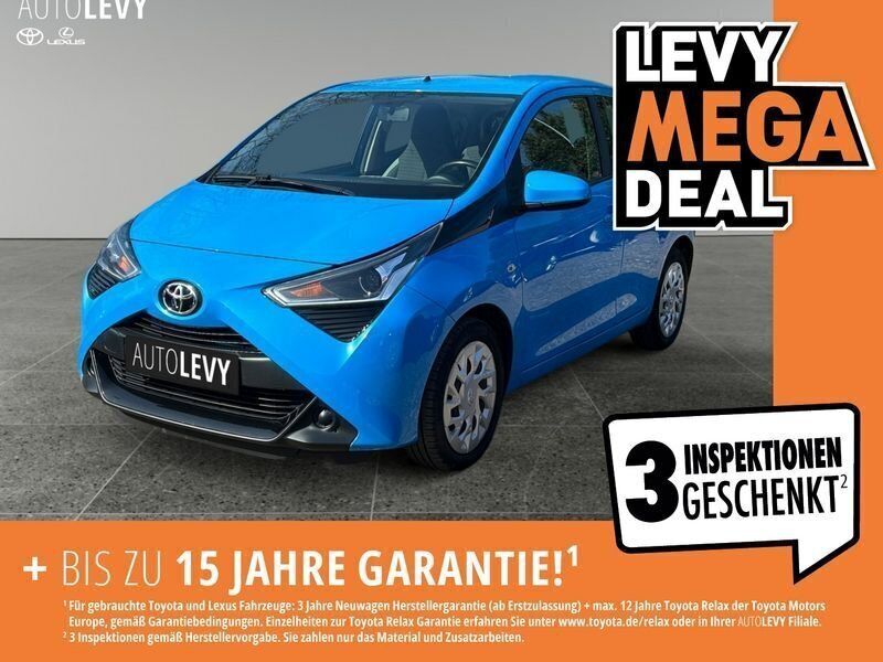 Cyan metallic Gebraucht 2020 Toyota Aygo X-play Kleinwagen | 8.888 € (Fairer Preis) - Bild 1/4
