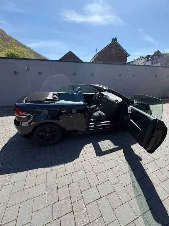 Gebraucht VW Golf Cabriolet Karmann 211 PS (155 kW) 2013 Schwarz Cabrio